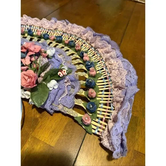 Vtg shabby chic hand made fan lace ribbon roses in plastic forks wall decor fan - Picture 4 of 10